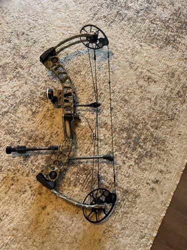 Mathews tactic real - real, tree